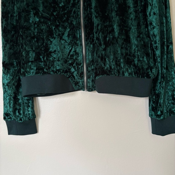 Ci Sono Emerald Crushed Velvet Bomber Size XL - Picture 8 of 13